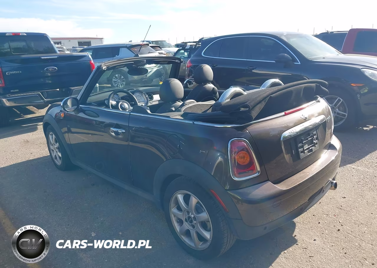 2009 Mini Cooper VIN:WMWMR33569TU95488 - 3