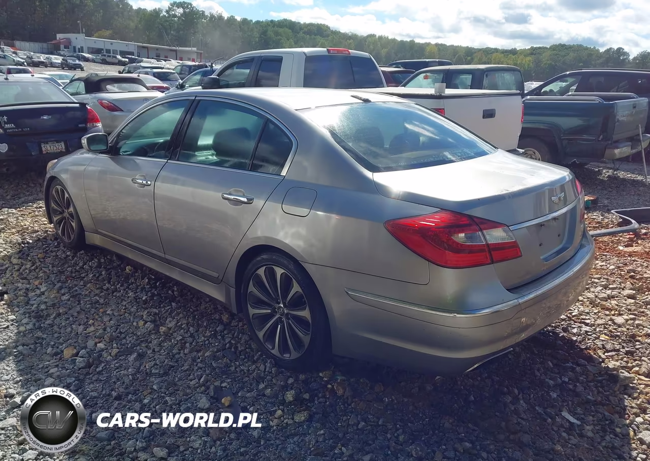 2012 Hyundai Genesis 3.8L VIN:KMHGC4DD2CU177815 - 3