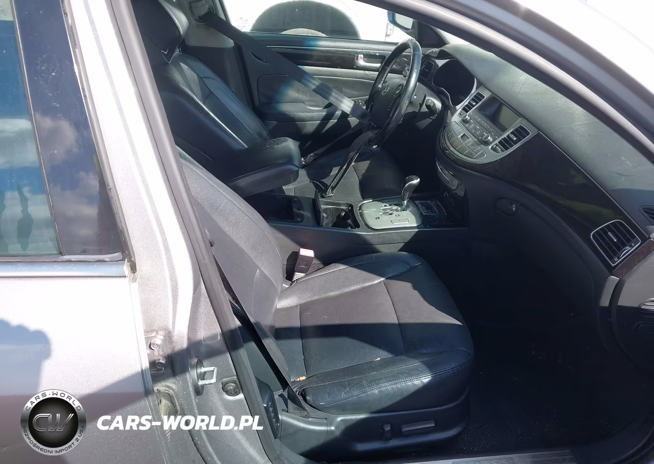 2012 Hyundai Genesis 3.8L VIN:KMHGC4DD2CU177815 - 5
