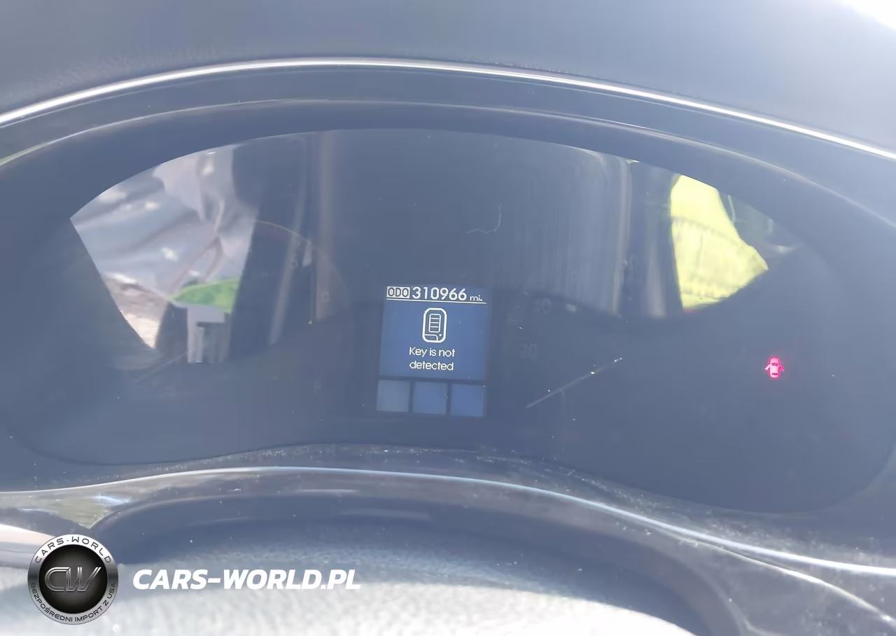 2012 Hyundai Genesis 3.8L VIN:KMHGC4DD2CU177815 - 7