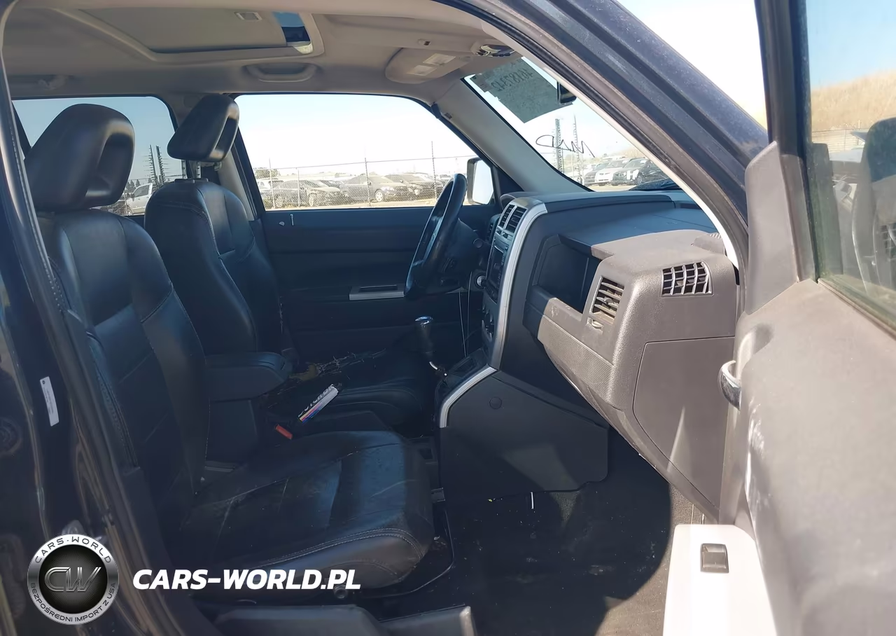 2008 Jeep Patriot Limited VIN:1J8FF48W18D552886 - 5