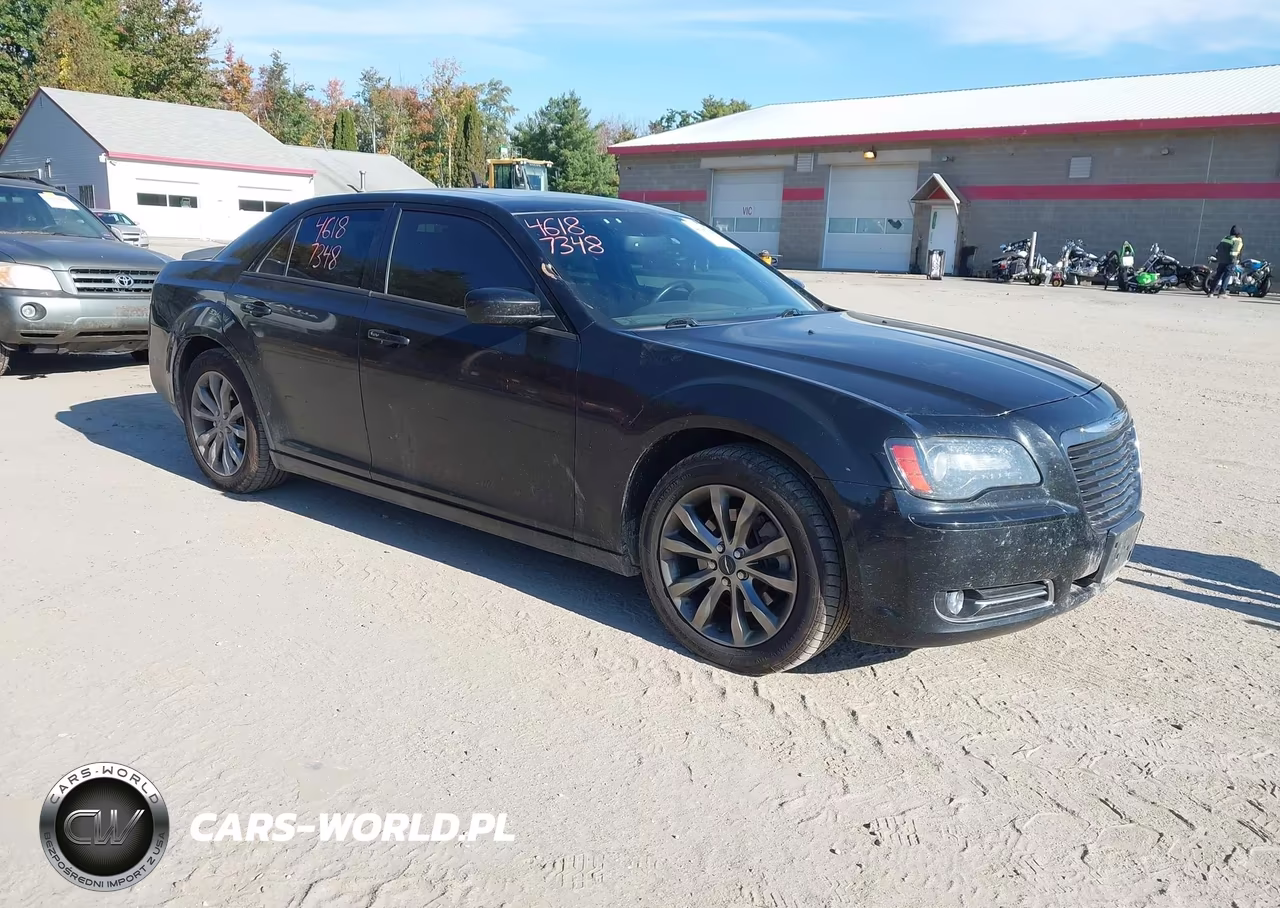 2014 Chrysler 300 300S VIN:2C3CCAGG5EH240116 - 1