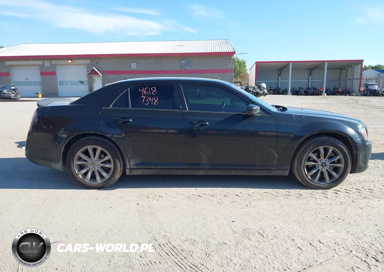 2014 Chrysler 300 300S VIN:2C3CCAGG5EH240116 - 13