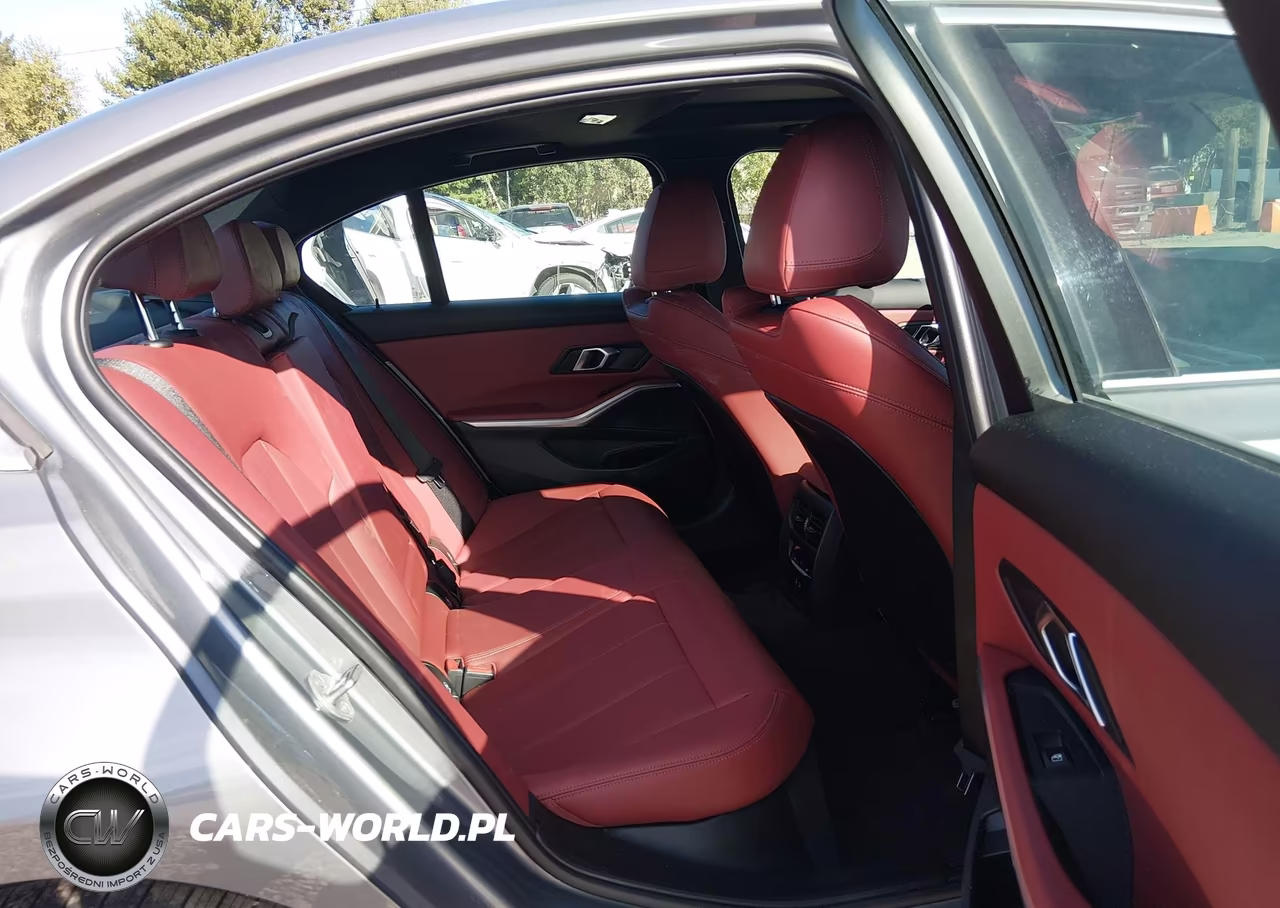 2024 BMW 330I xDrive VIN:3MW89FF02R8E33452 - 8