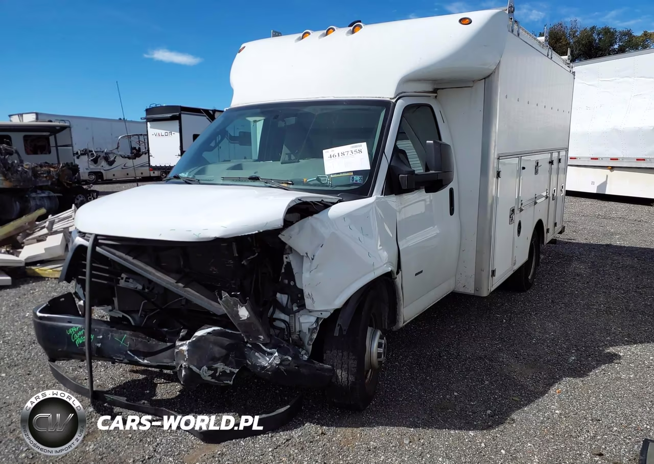2018 GMC Savana Cutaway Work Van VIN:1GD37RCG0J1293010 - 2
