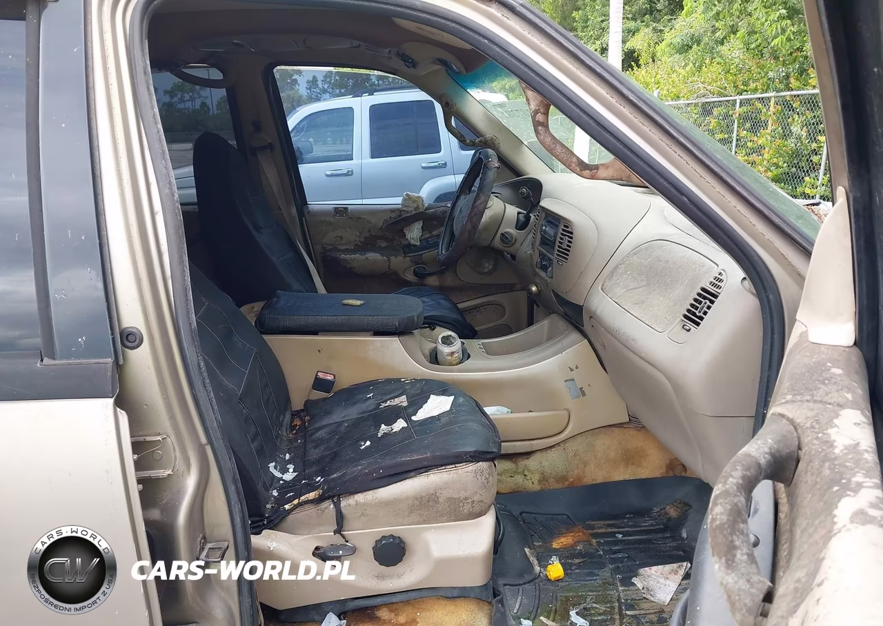2001 Ford Expedition Xlt VIN:1FMRU15W21LA54815 - 5