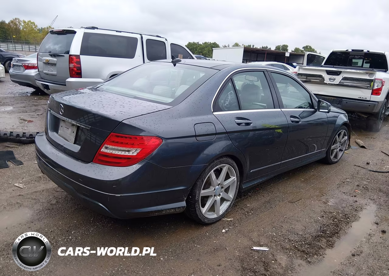2014 Mercedes-Benz C 250 Sport VIN:WDDGF4HB3EA954744 - 4