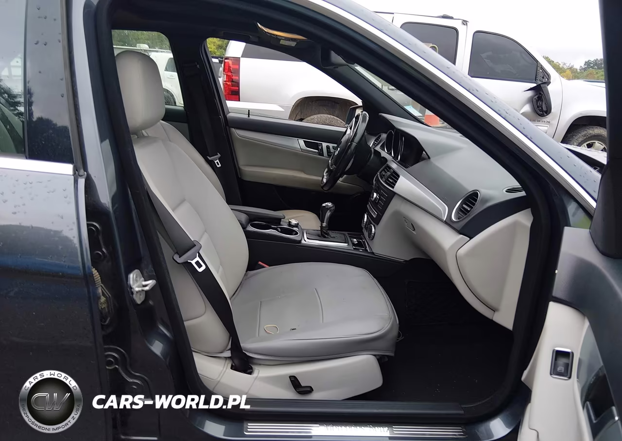 2014 Mercedes-Benz C 250 Sport VIN:WDDGF4HB3EA954744 - 5