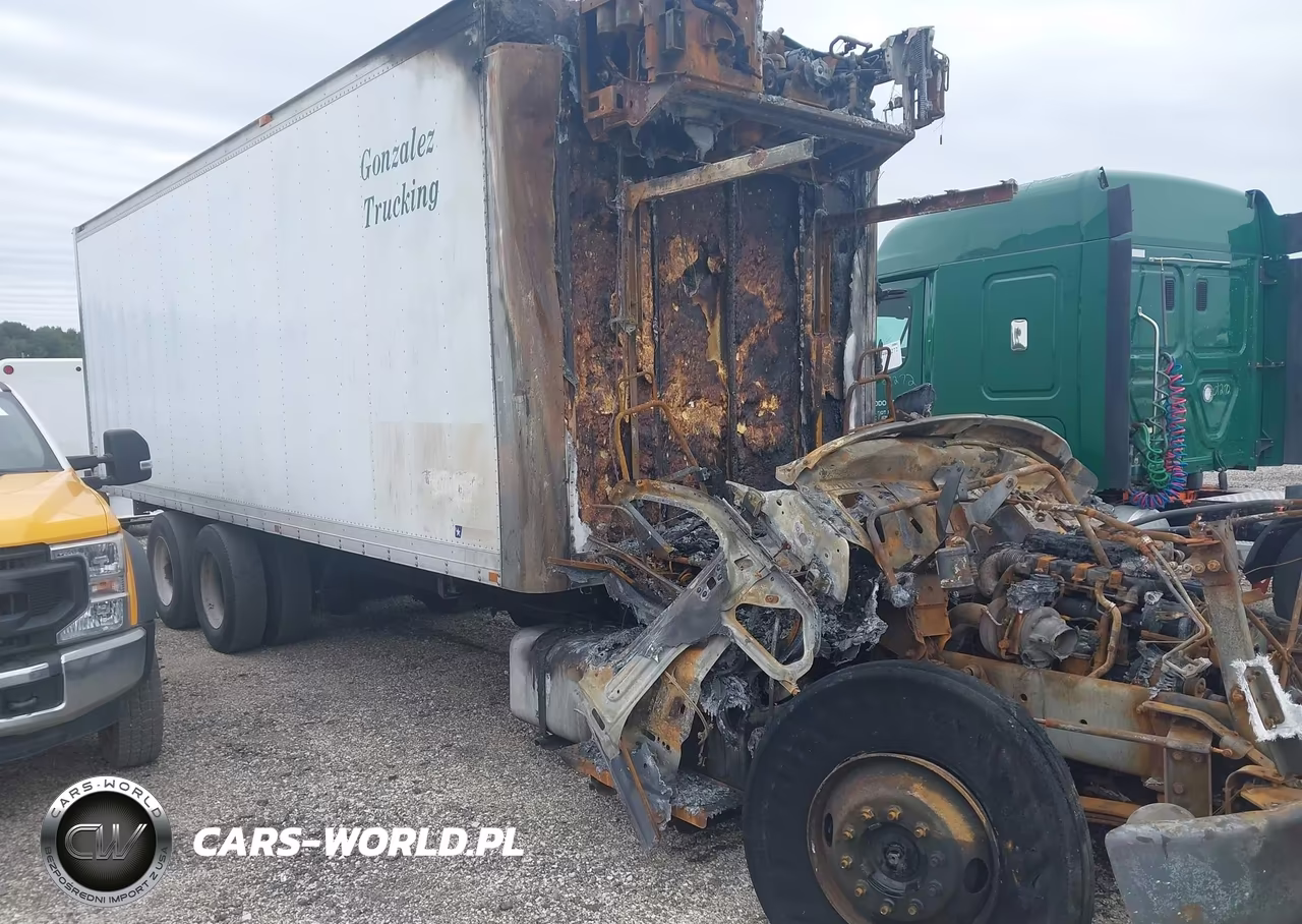 2008 Freightliner M2 106 Medium Duty VIN:1FVHCYBS78HAB4632 - 2