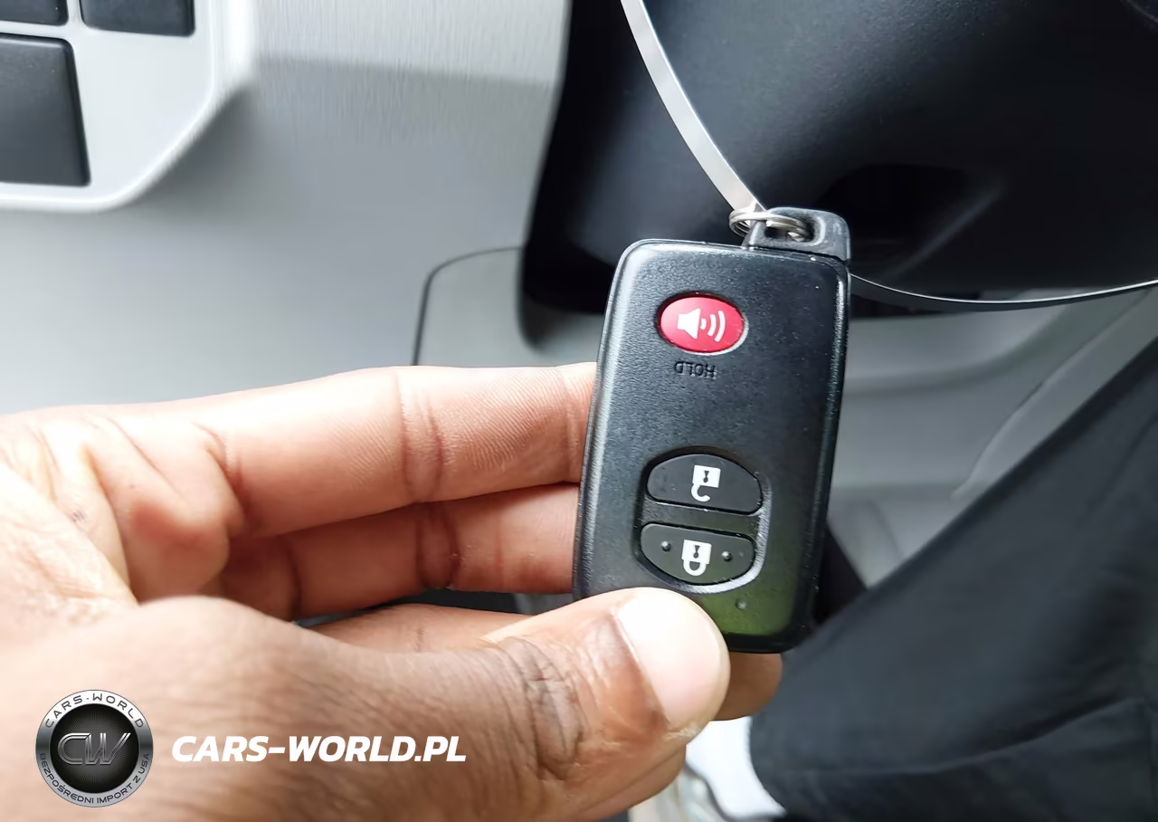 2015 Toyota Prius Four VIN:JTDKN3DU2F1912060 - 11