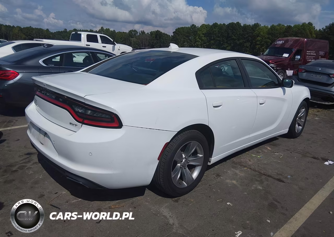 2018 Dodge Charger Sxt Plus Rwd VIN:2C3CDXHG4JH186851 - 4