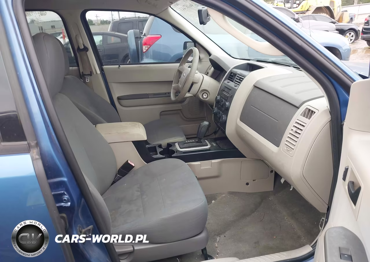 2010 Ford Escape Xls VIN:1FMCU0C74AKC44861 - 5