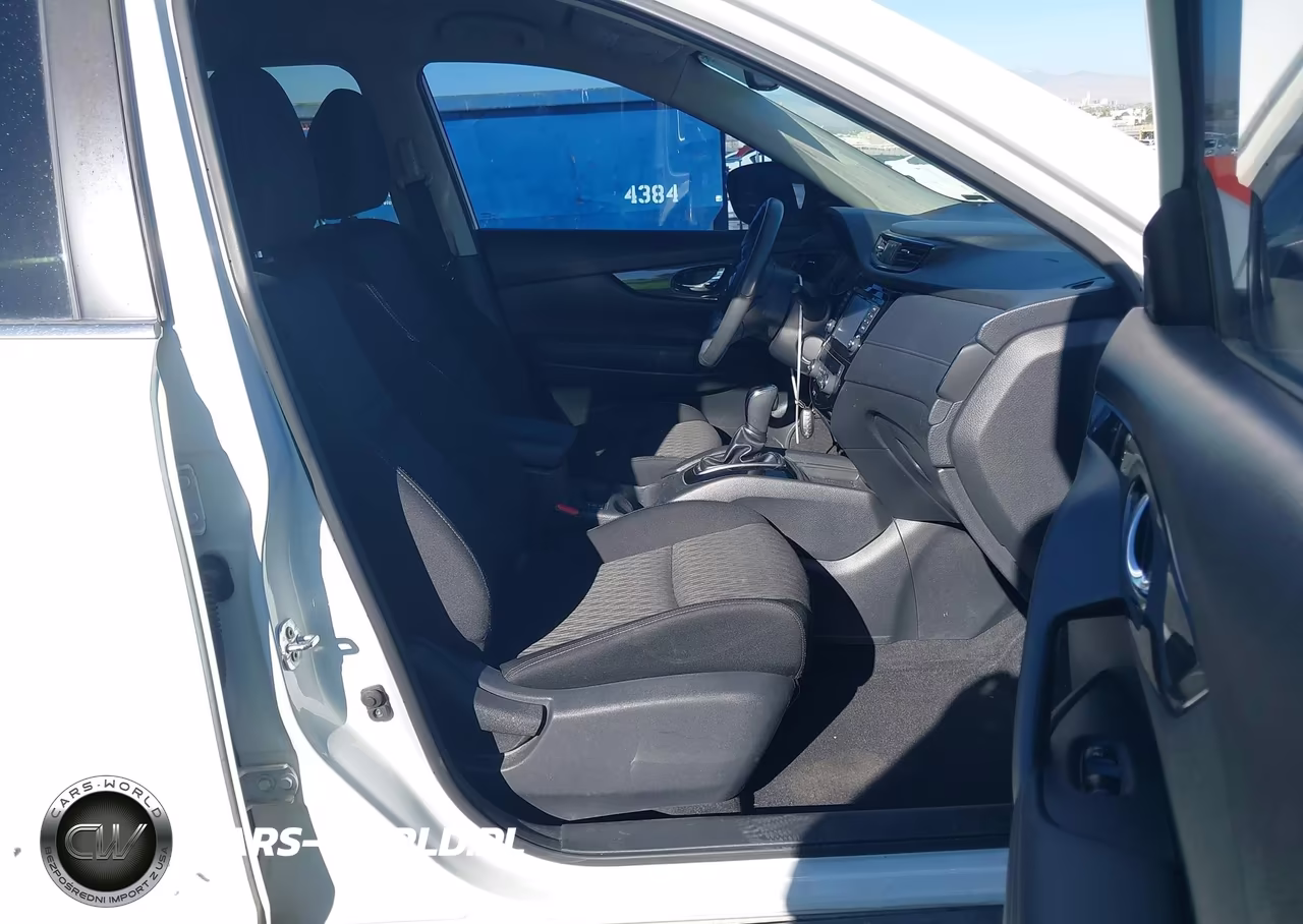 2017 Nissan Rogue Sv VIN:KNMAT2MV9HP571325 - 5