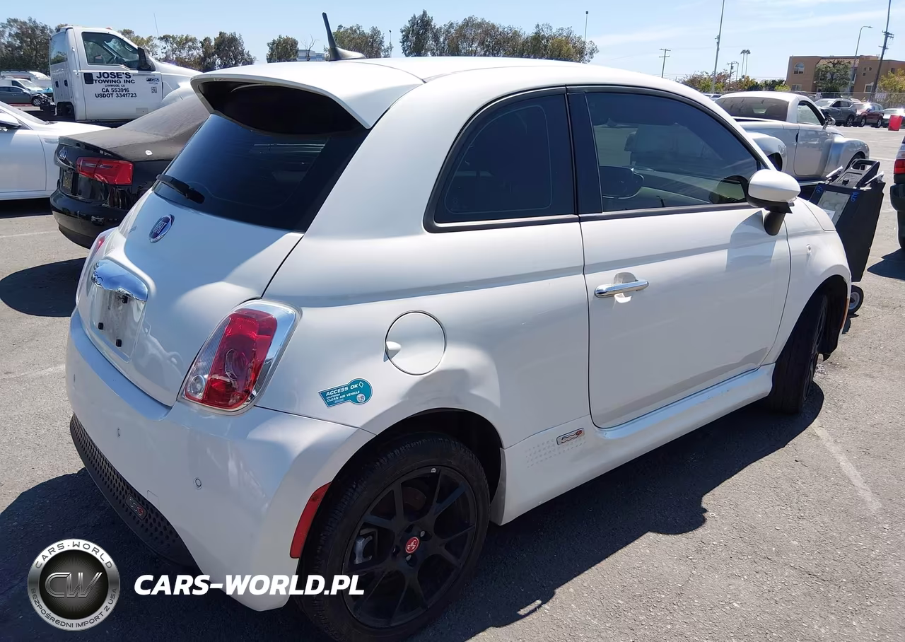 2016 Fiat 500E Battery Electric VIN:3C3CFFGE4GT165213 - 4
