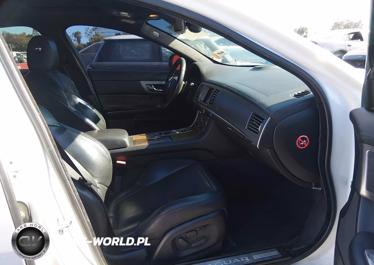 2012 Jaguar Xf Xfr VIN:SAJWA0JCXCMS38839 - 5