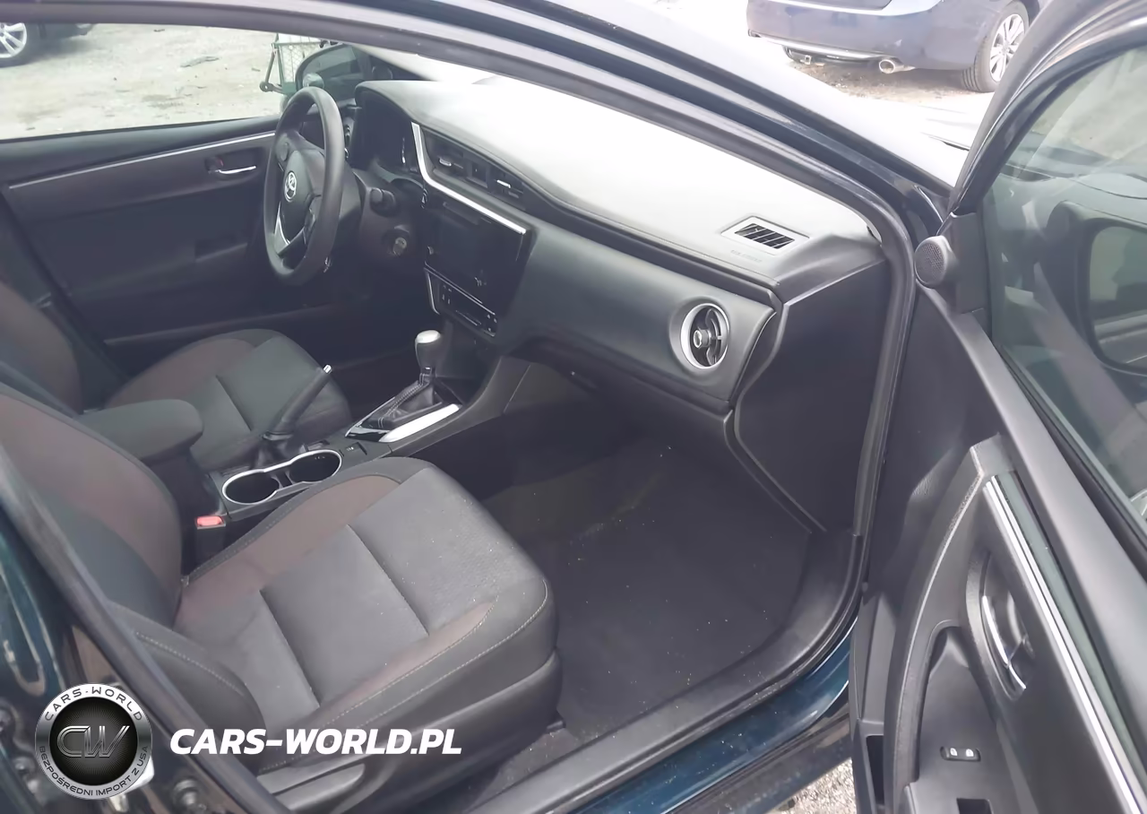2019 Toyota Corolla Le VIN:2T1BURHE2KC216362 - 5