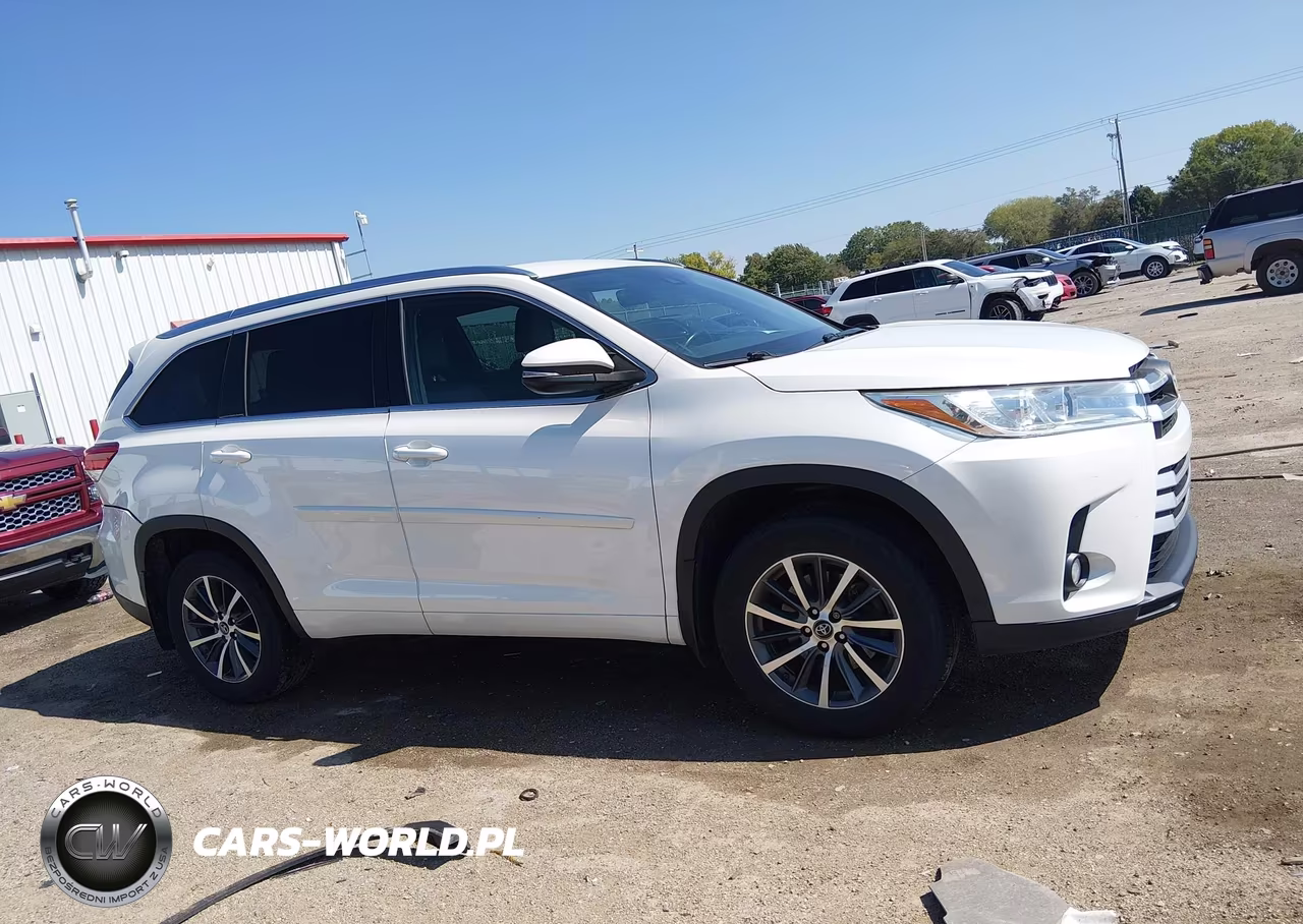 2017 Toyota Highlander Xle VIN:5TDJZRFH2HS392127 - 13
