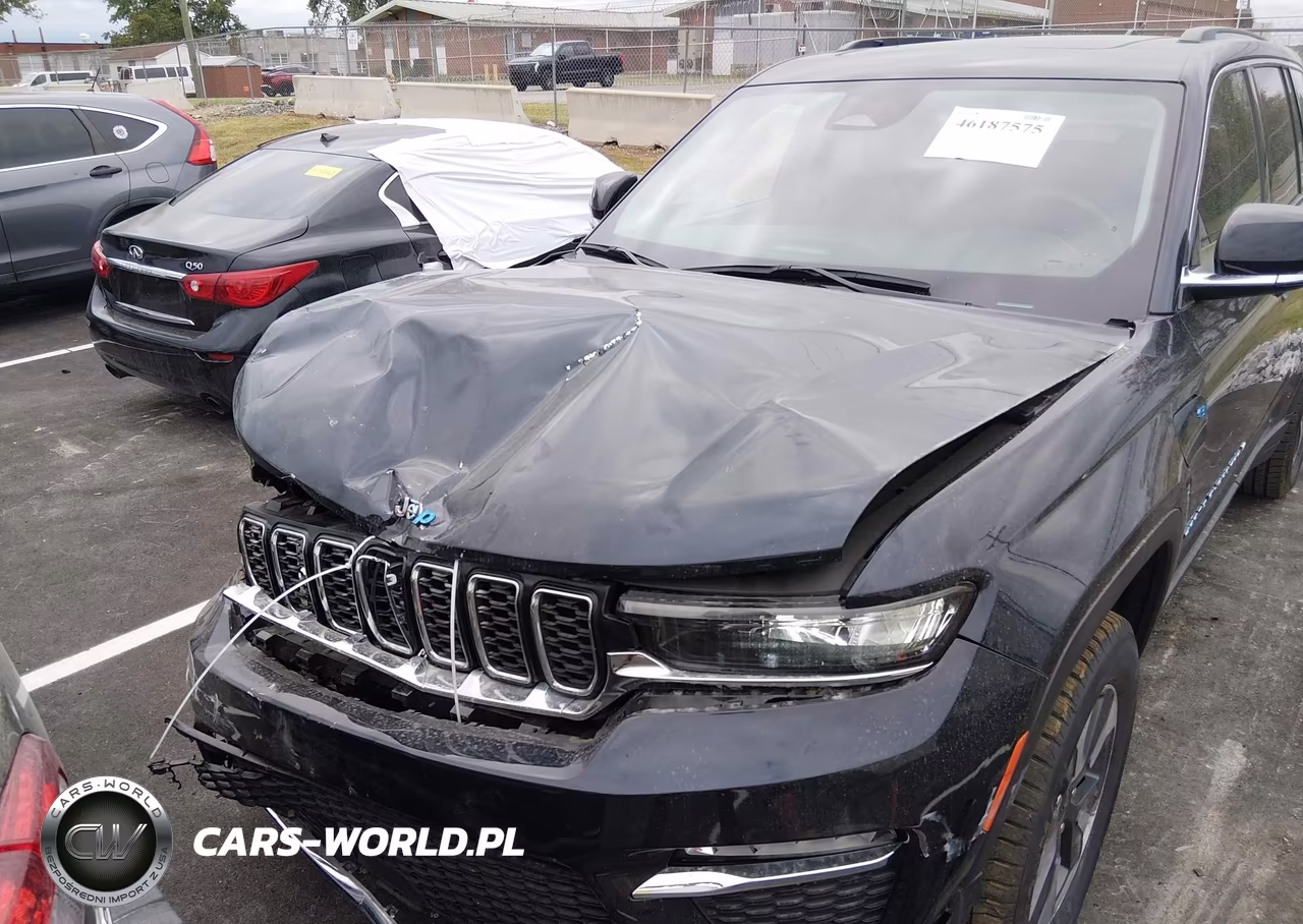 2022 Jeep Grand Cherokee 4Xe Limited 4X4 VIN:1C4RJYB67N8758950 - 12