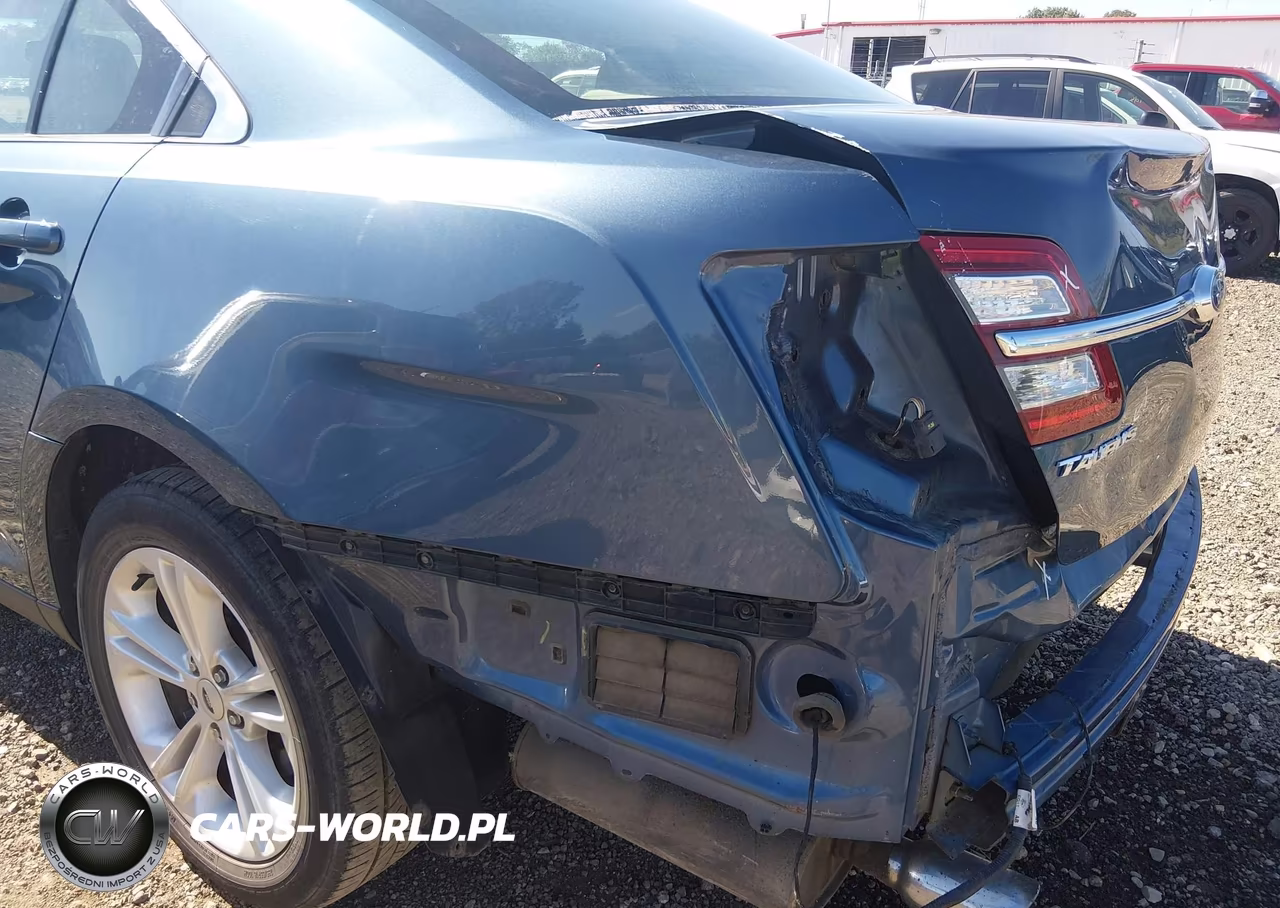 2018 Ford Taurus Se VIN:1FAHP2D89JG123157 - 18