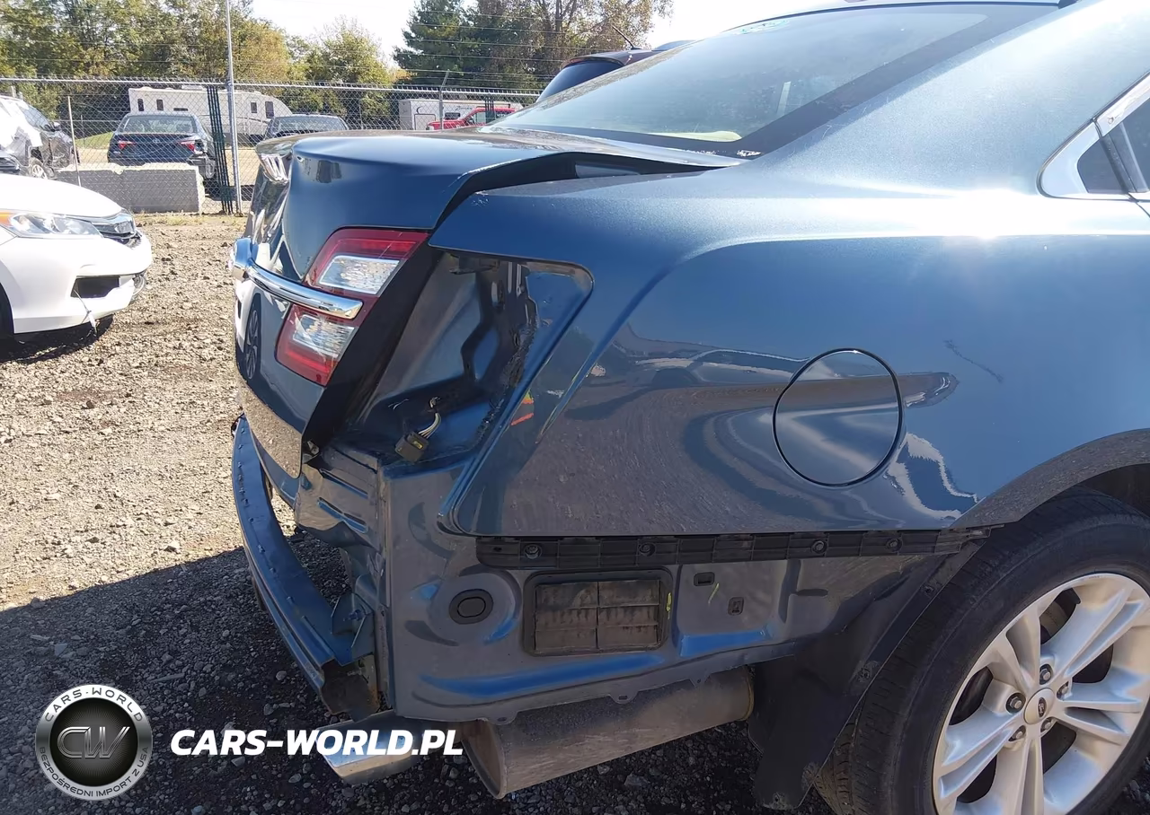 2018 Ford Taurus Se VIN:1FAHP2D89JG123157 - 19