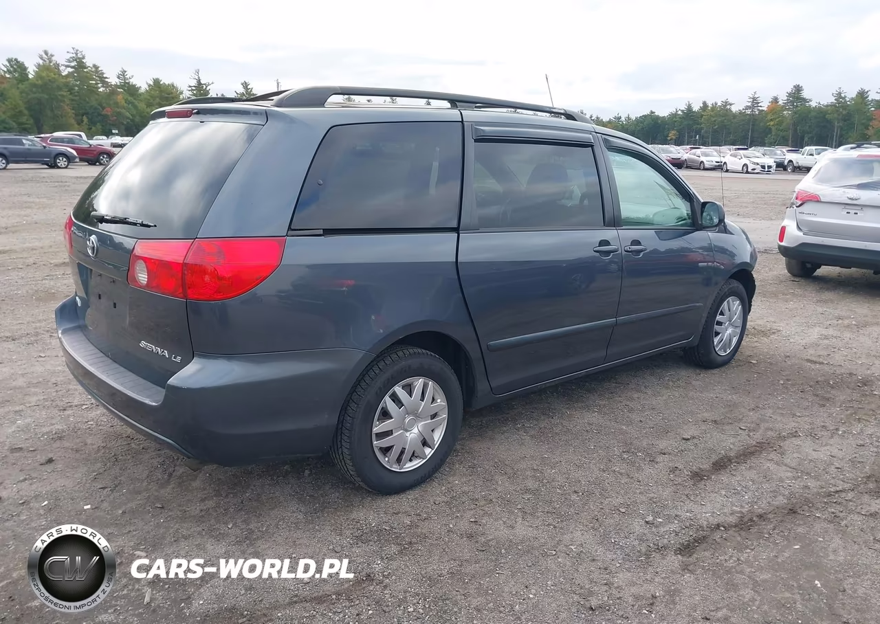 2009 Toyota Sienna Le VIN:5TDZK23C59S229061 - 4