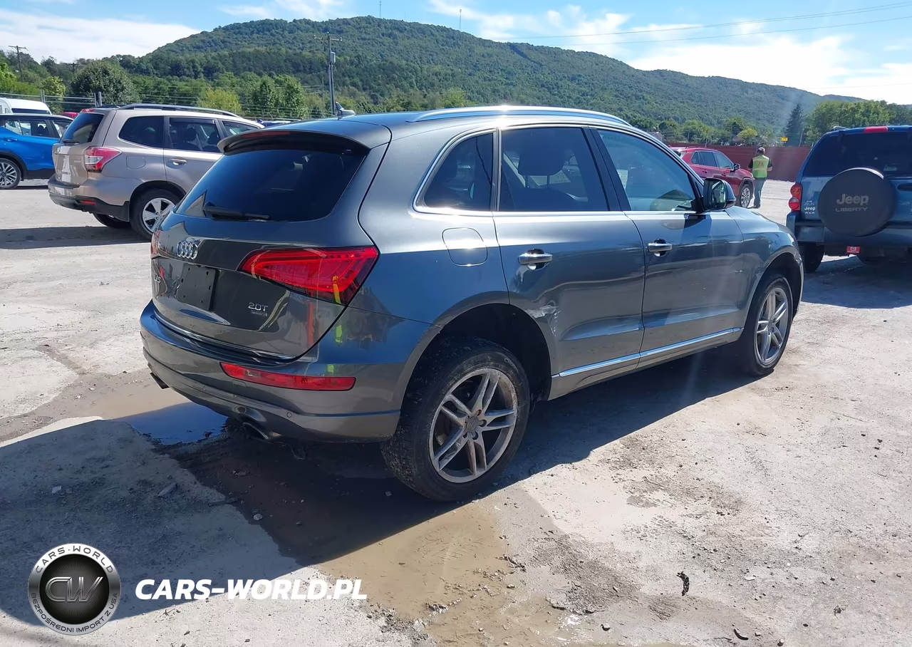 2017 Audi Q5 2.0T Premium VIN:WA1L2AFP7HA018058 - 4