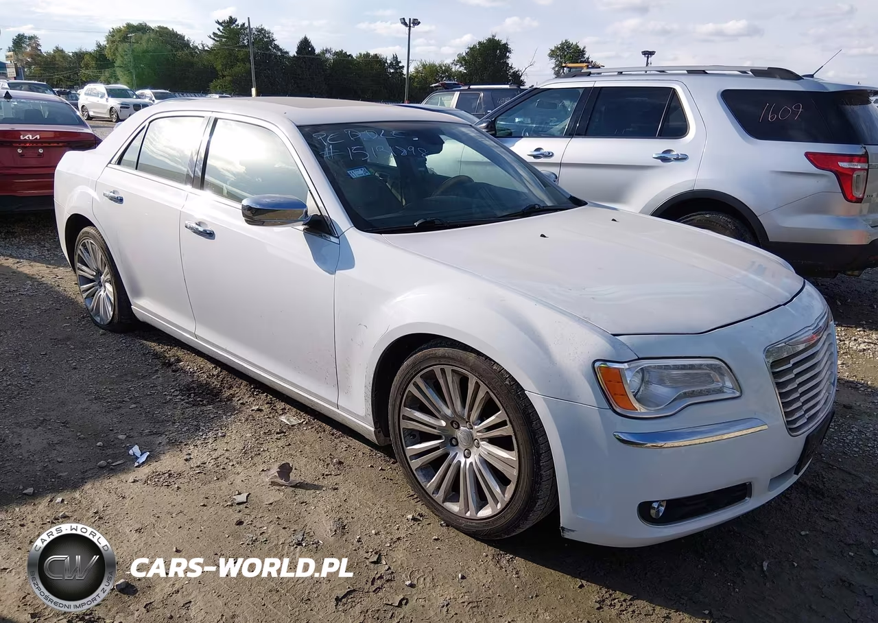 2012 Chrysler 300C – zdjęcie 1 z 13