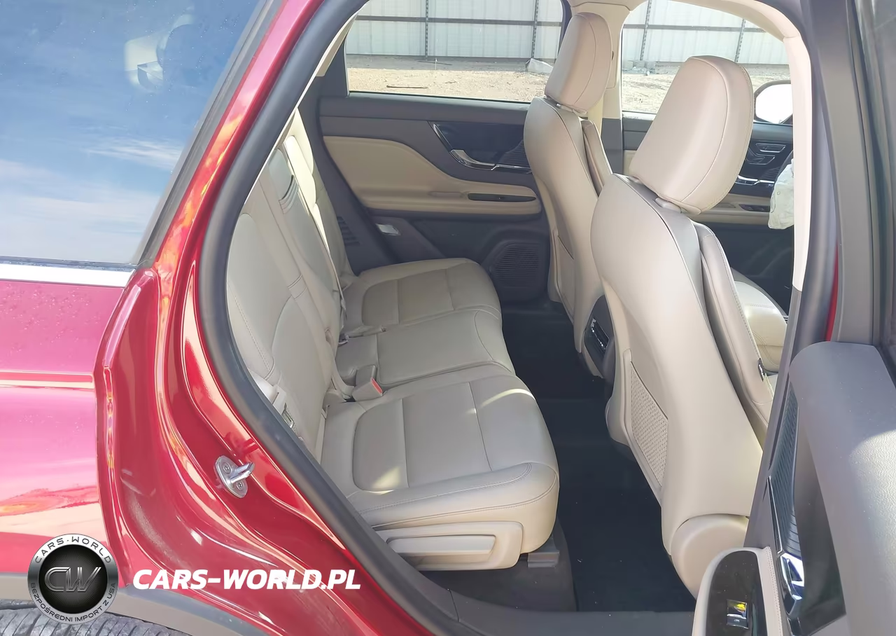 2022 Lincoln Corsario Standard VIN:5LMCJ1C96NUL10785 - 8