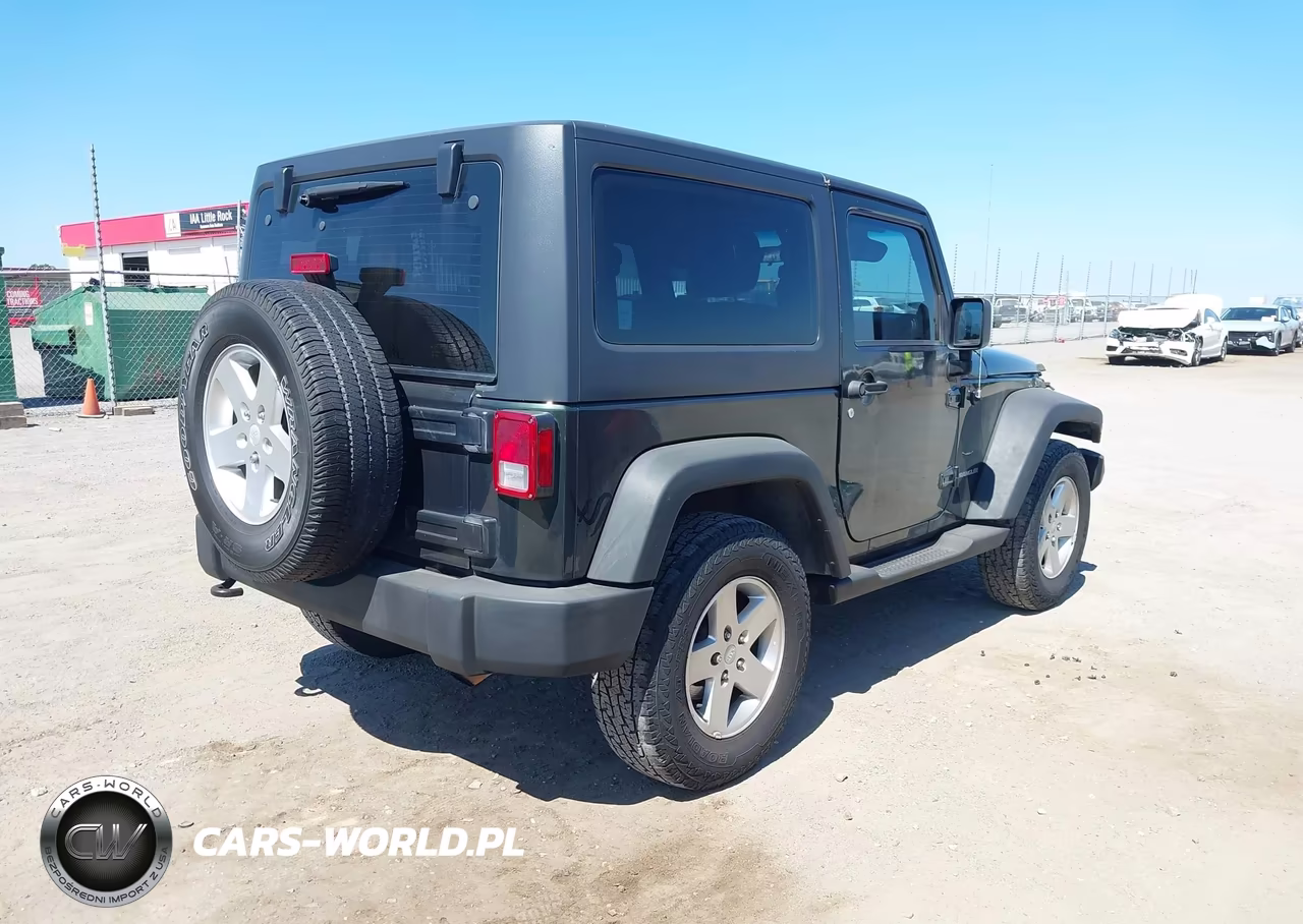 2011 Jeep Wrangler Sport VIN:1J4AA2D15BL636148 - 4