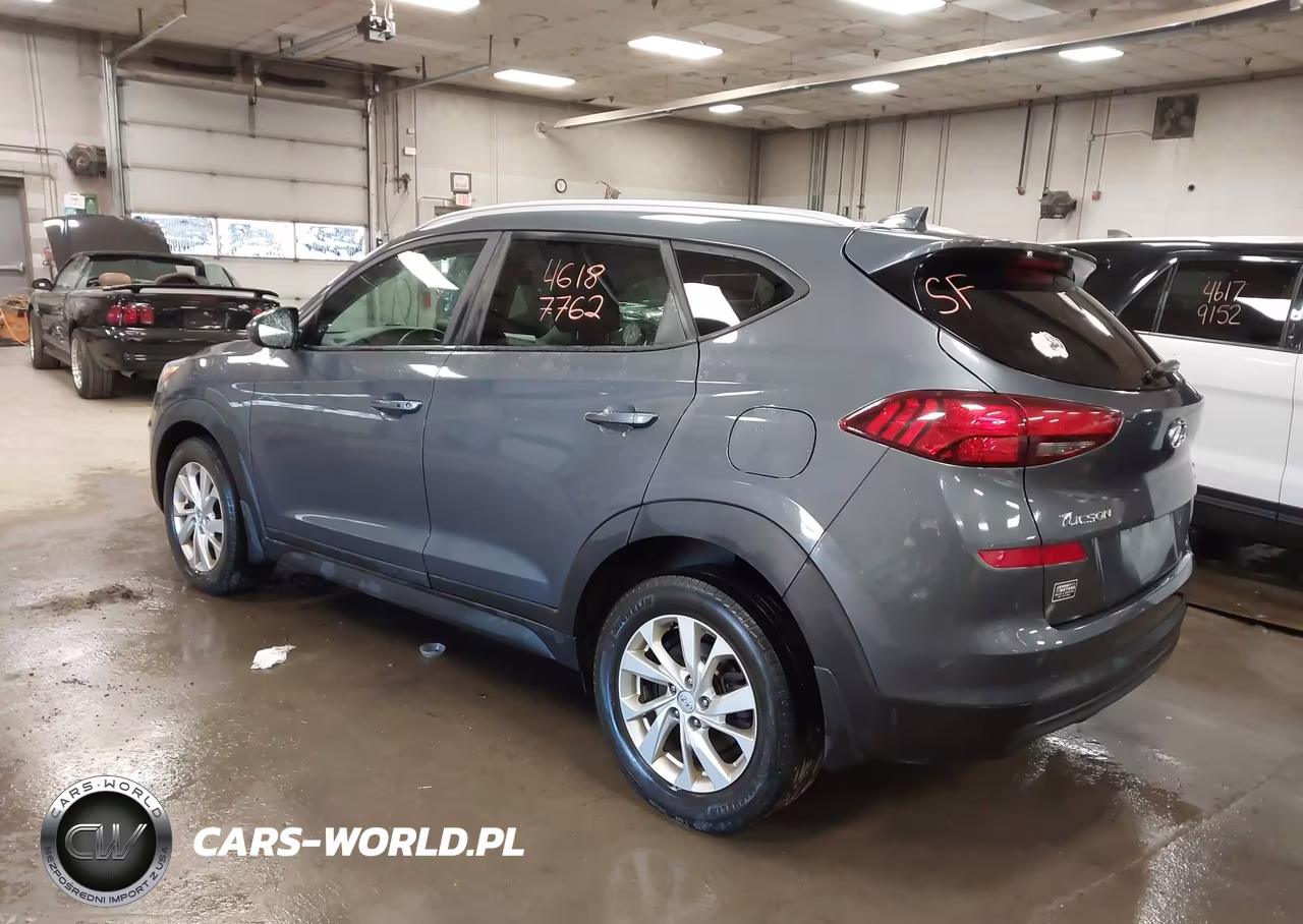 2019 Hyundai Tucson Value VIN:KM8J3CA48KU870567 - 3