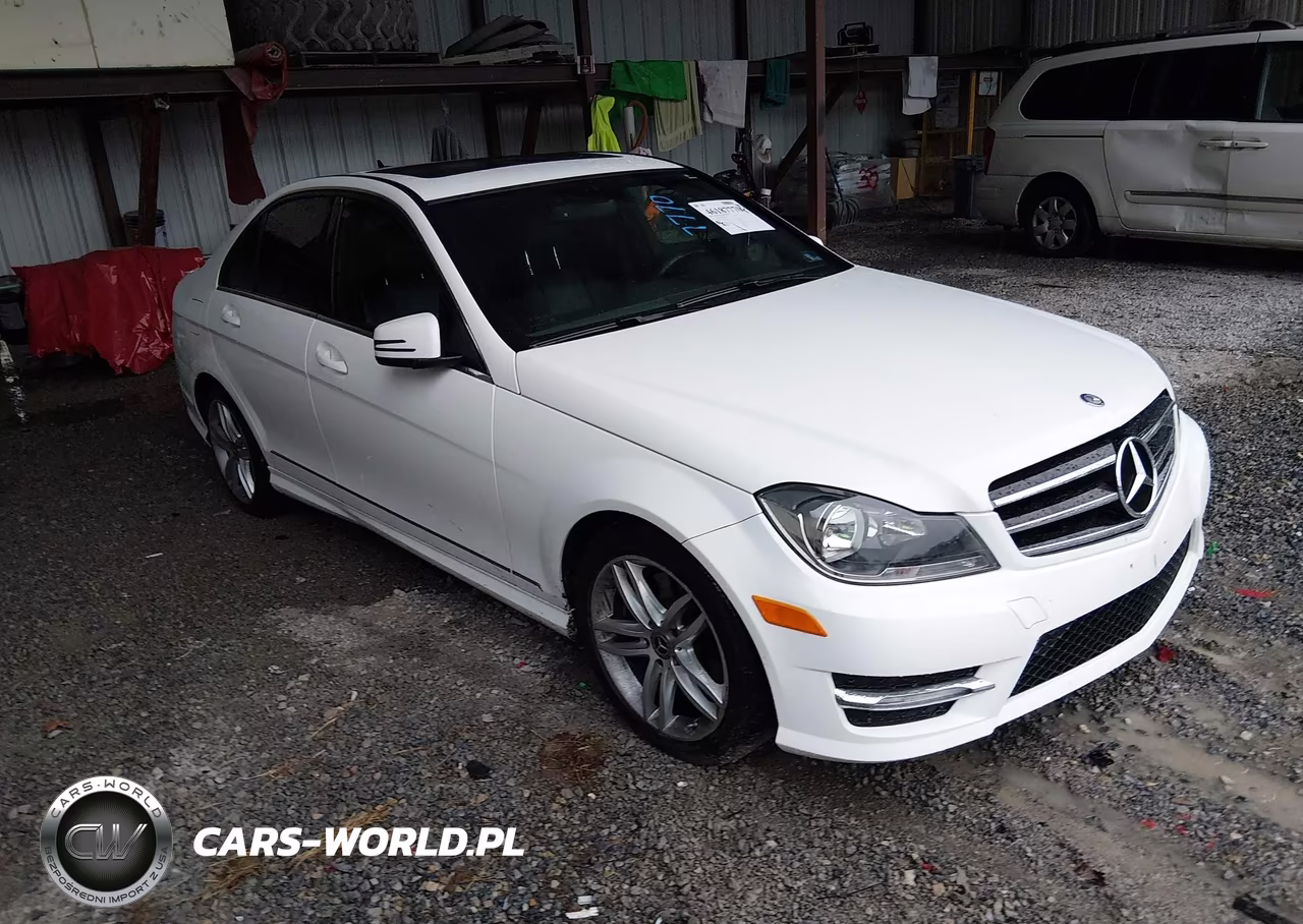 2014 Mercedes-Benz C 300 Luxury 4Matic-Sport 4Matic