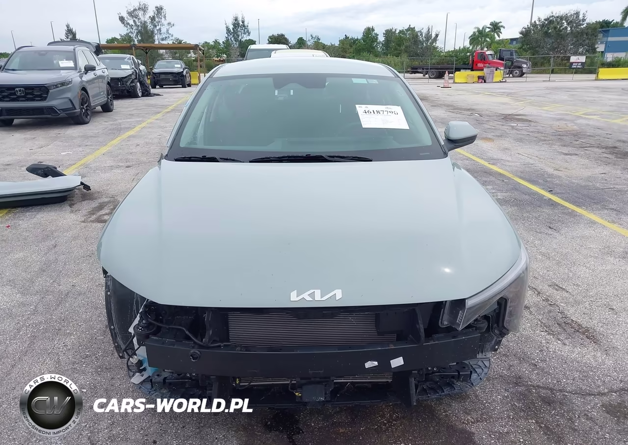 2025 Kia K4 Lxs VIN:3KPFT4DE0SE094695 - 13