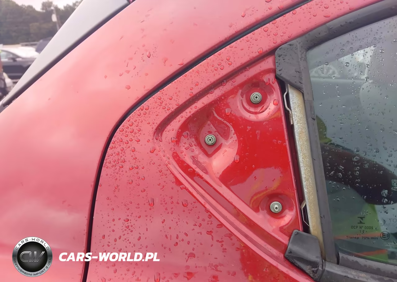 2020 Toyota Yaris Le VIN:3MYDLBJV8LY713402 - 17
