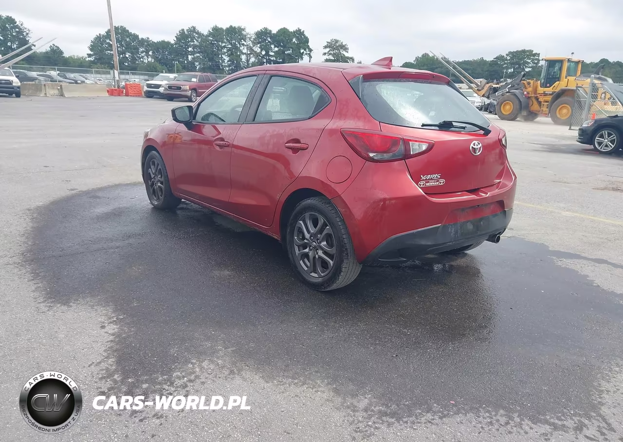 2020 Toyota Yaris Le VIN:3MYDLBJV8LY713402 - 3