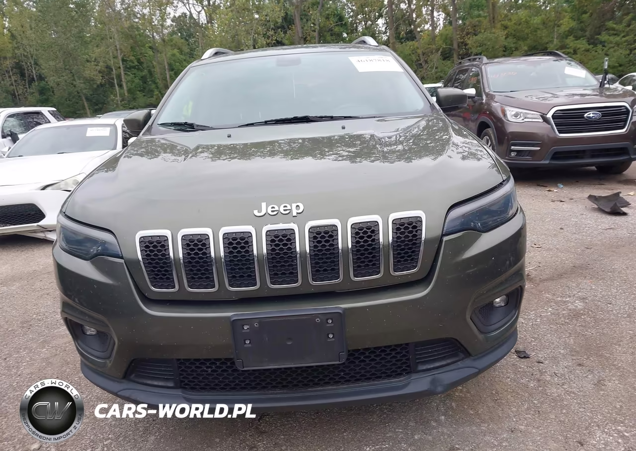 2019 Jeep Cherokee Latitude Plus 4X4 VIN:1C4PJMLBXKD315240 - 12