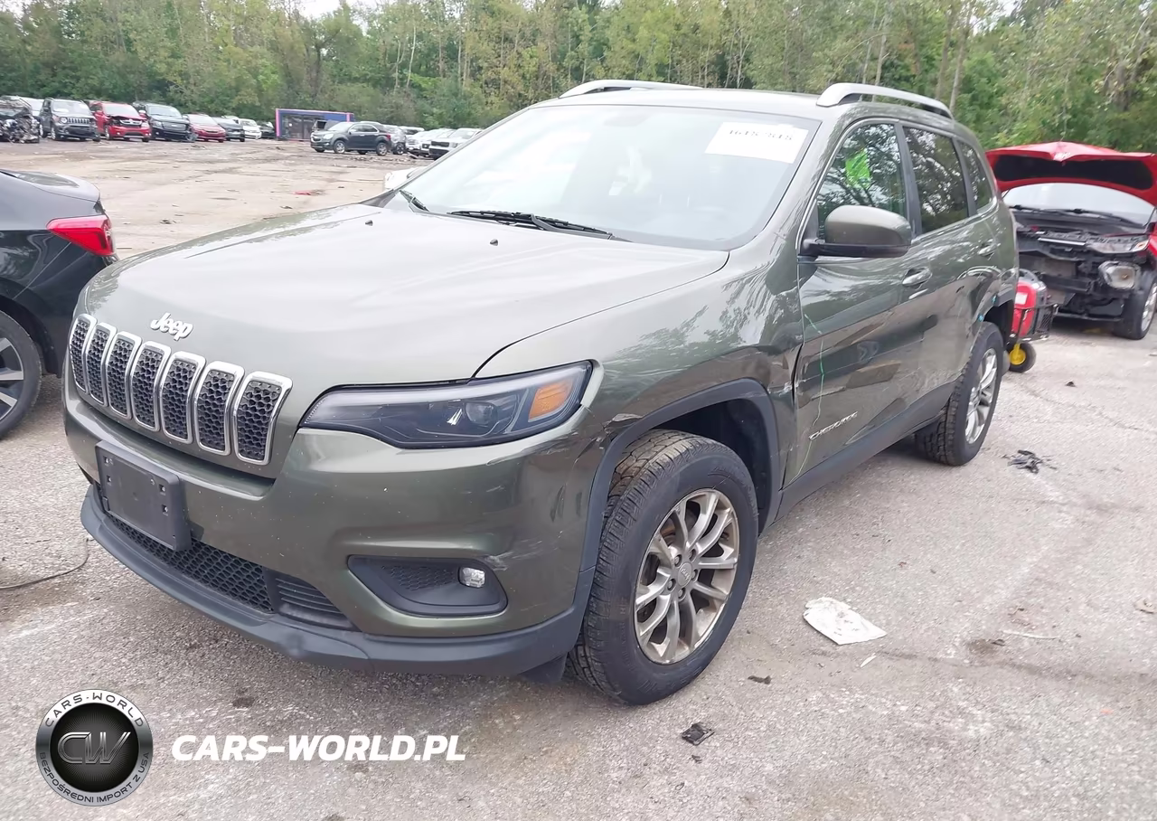 2019 Jeep Cherokee Latitude Plus 4X4 VIN:1C4PJMLBXKD315240 - 2