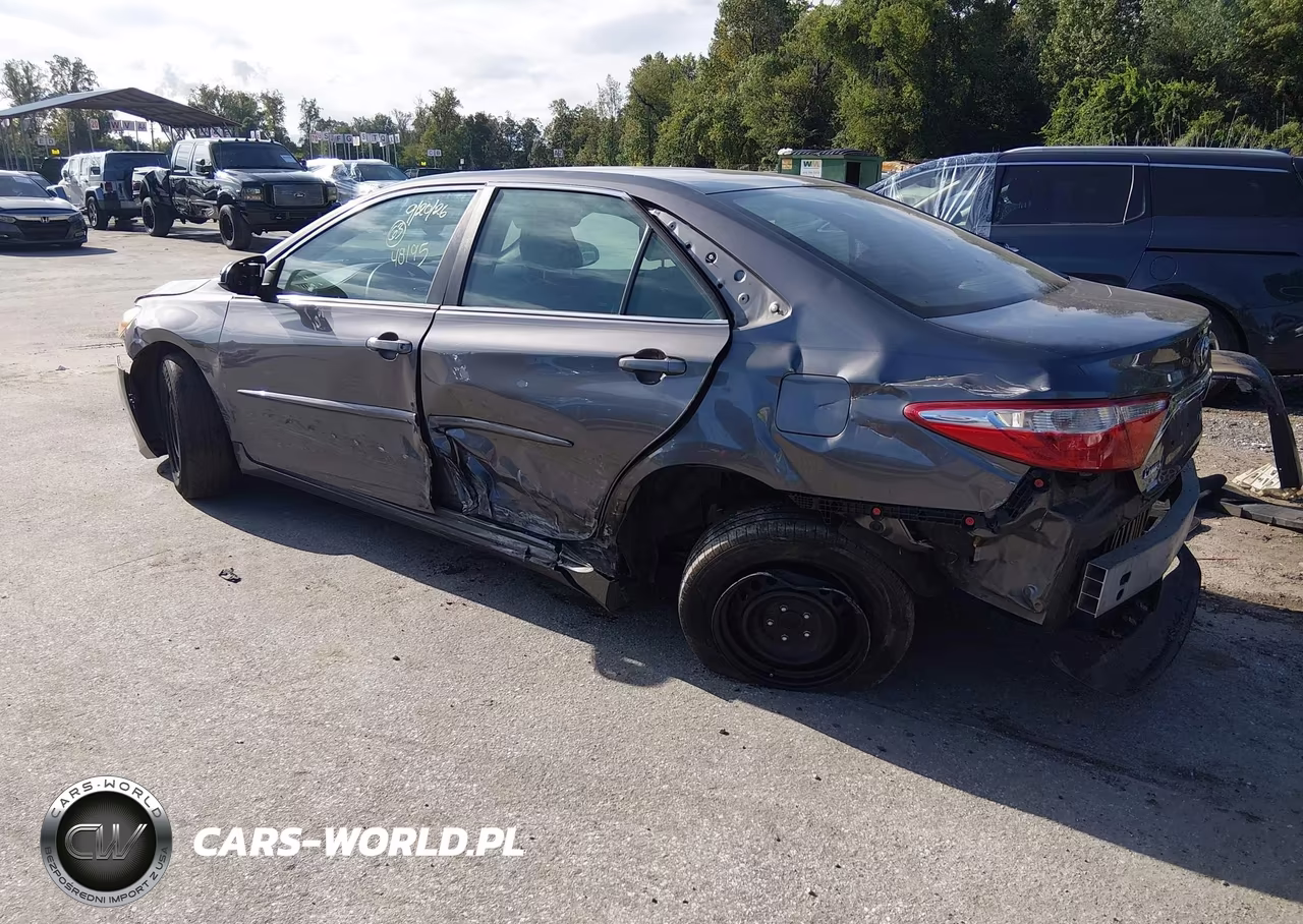 2016 Toyota Camry Le VIN:4T4BF1FK9GR557757 - 3