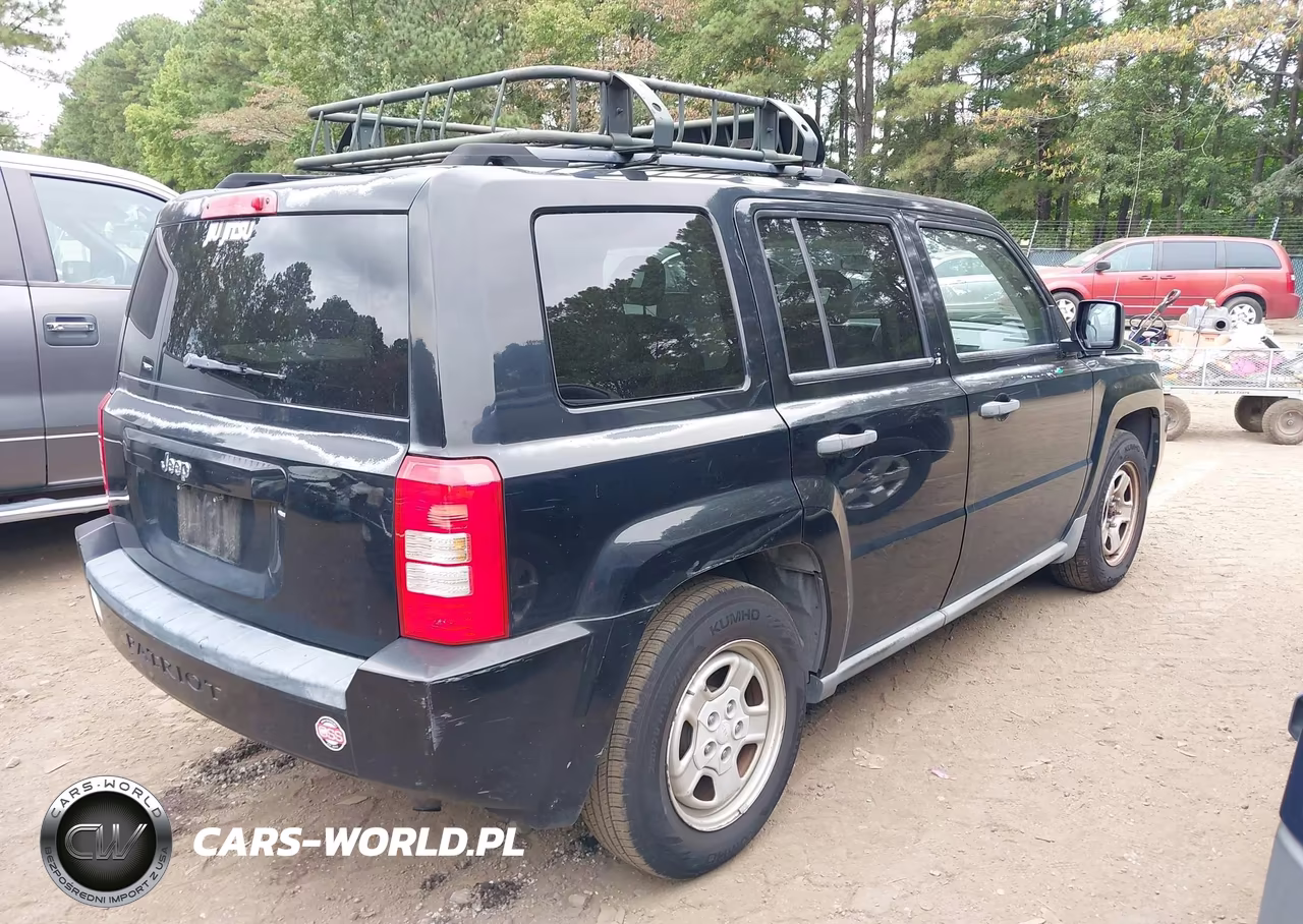 2007 Jeep Patriot Sport VIN:1J8FT28W97D359140 - 4