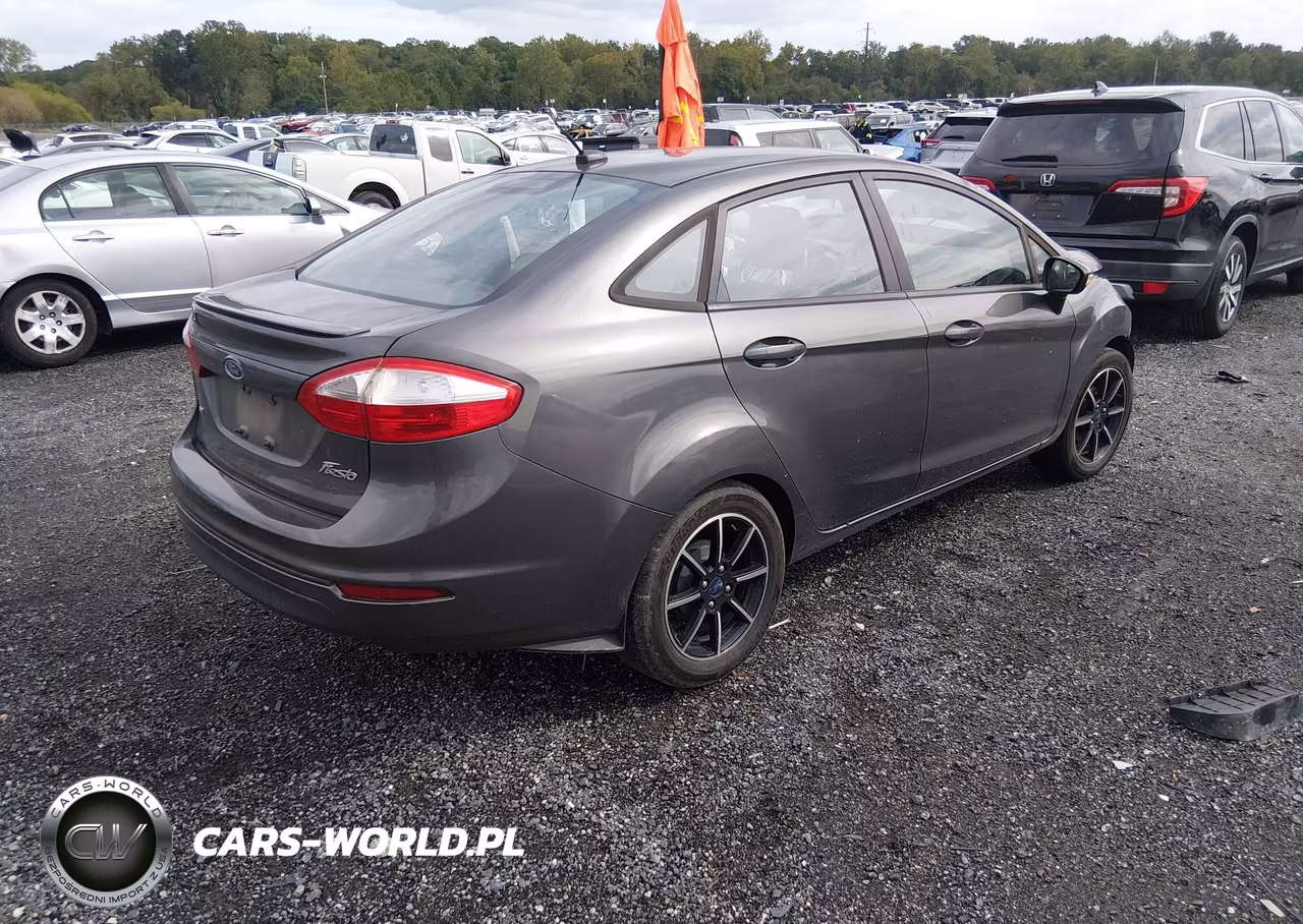 2016 Ford Fiesta Se VIN:3FADP4BJ7GM130221 - 4