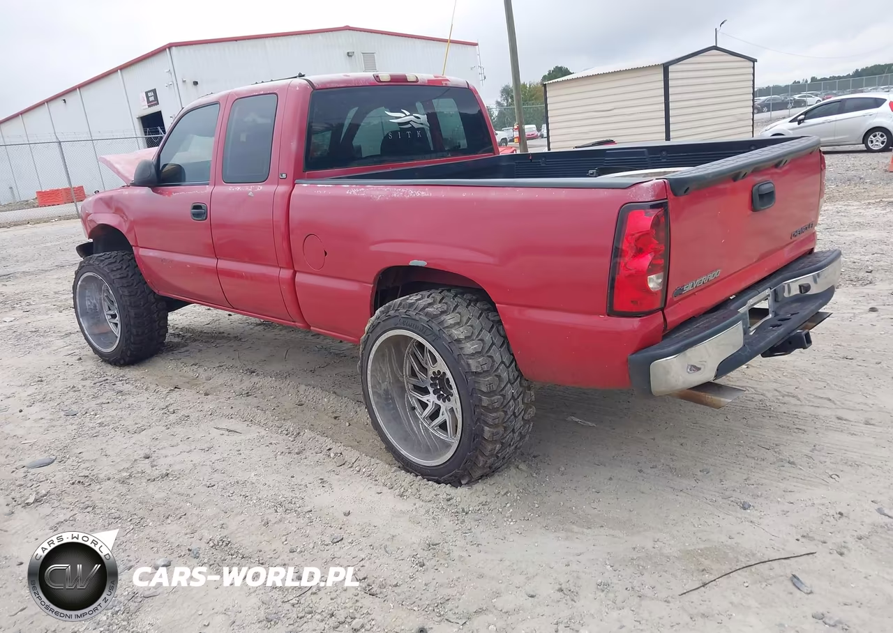 2003 Chevrolet Silverado 1500 Ls VIN:2GCEC19V131111893 - 3