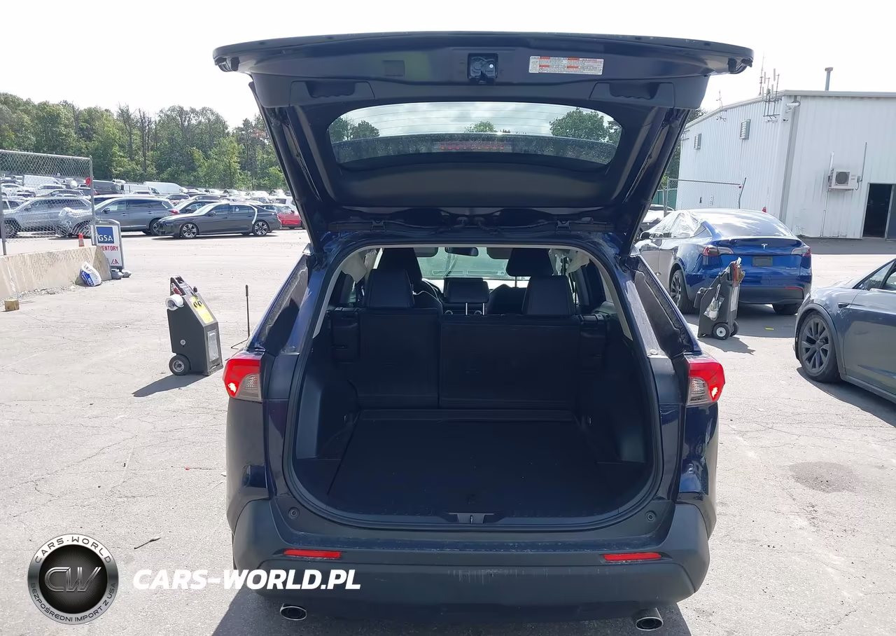 2020 Toyota Rav4 Xle Premium VIN:JTMA1RFV8LJ025591 - 18