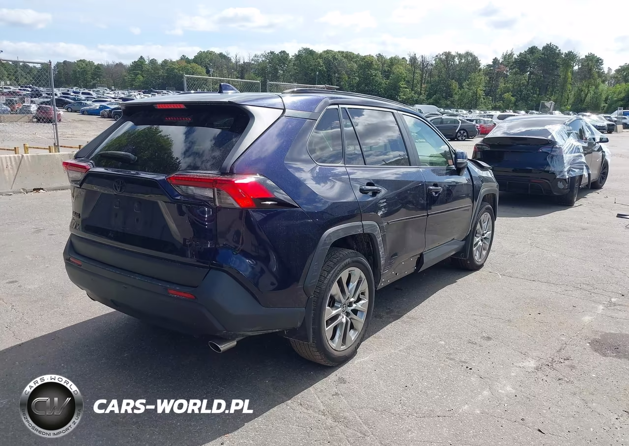 2020 Toyota Rav4 Xle Premium VIN:JTMA1RFV8LJ025591 - 4