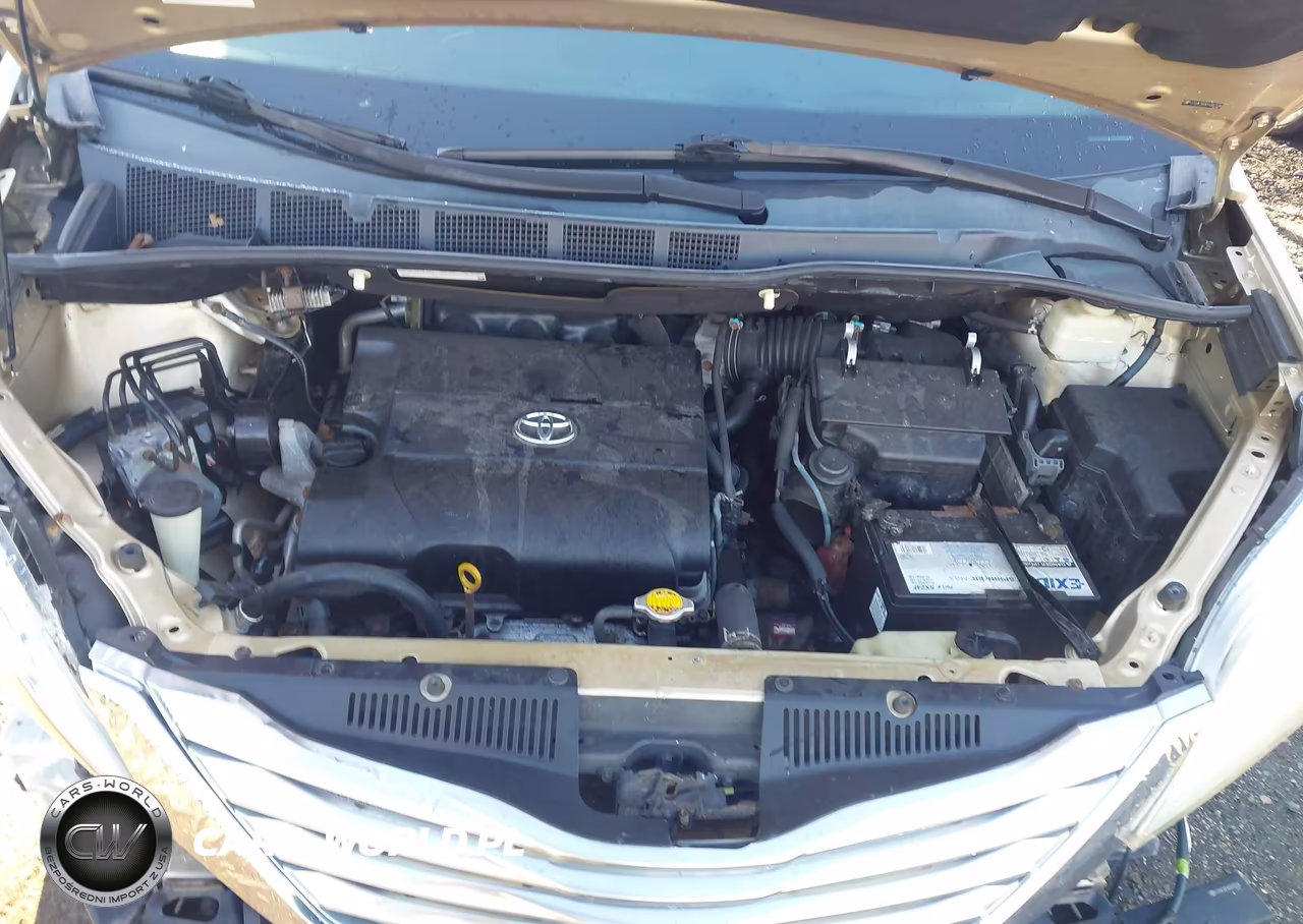 2011 Toyota Sienna Limited VIN:5TDDK3DC6BS003938 - 10