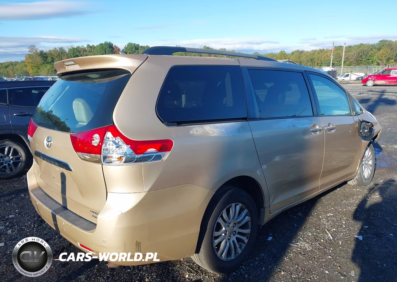 2011 Toyota Sienna Limited VIN:5TDDK3DC6BS003938 - 4