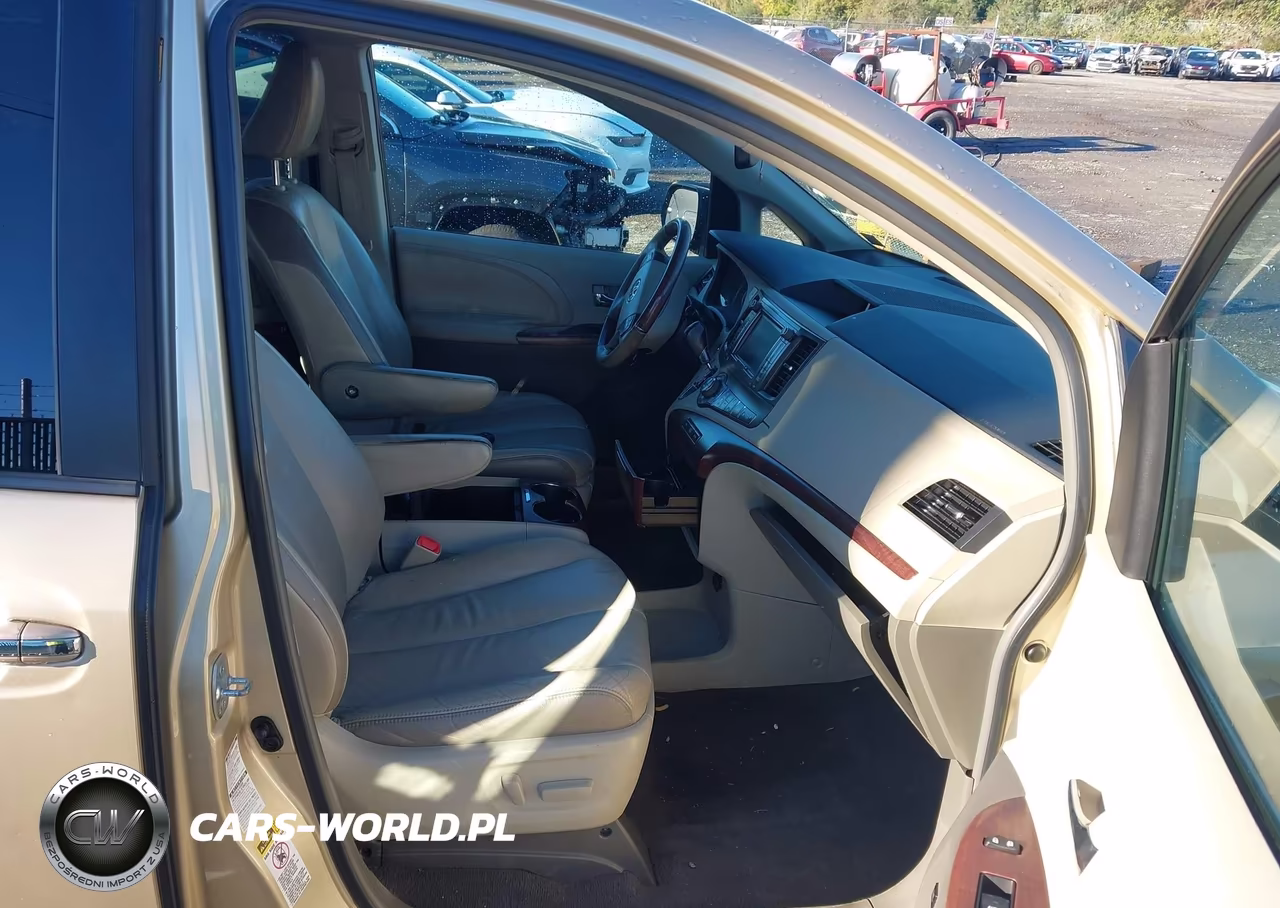 2011 Toyota Sienna Limited VIN:5TDDK3DC6BS003938 - 5