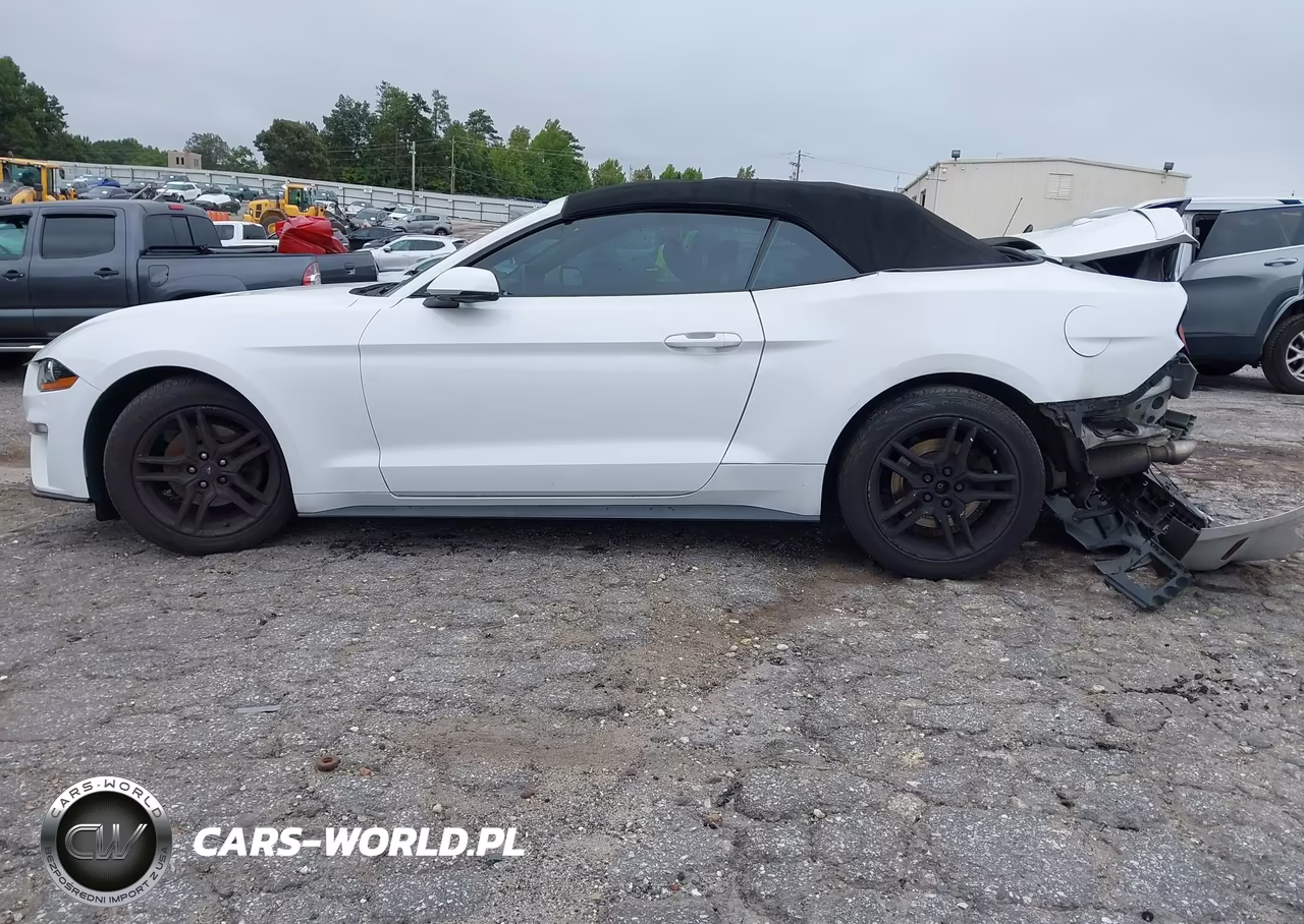 2018 Ford Mustang Ecoboost Premium VIN:1FATP8UH2J5132792 - 14