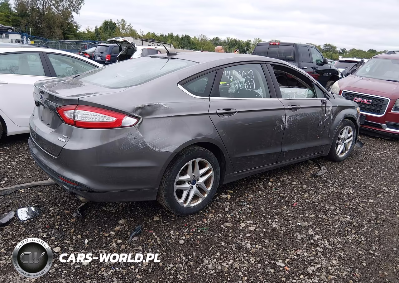 2014 Ford Fusion Se VIN:1FA6P0HD6E5396819 - 4