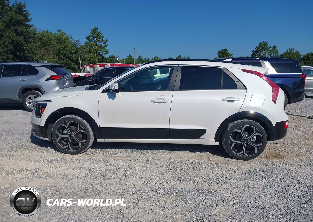 2023 Kia Niro Ex Touring VIN:KNDCR3LE4P5048500 - 14
