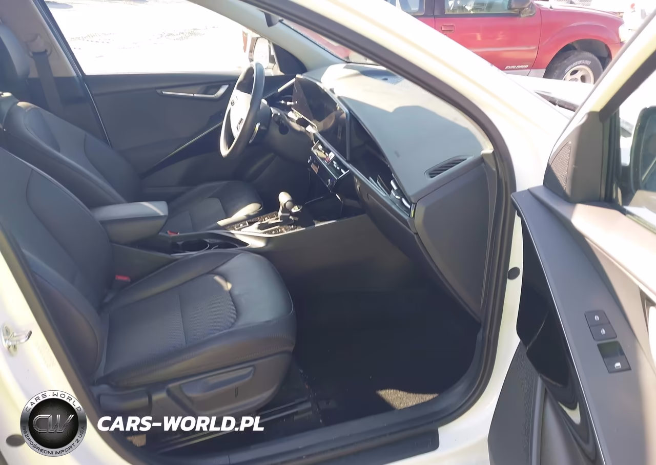 2023 Kia Niro Ex Touring VIN:KNDCR3LE4P5048500 - 5