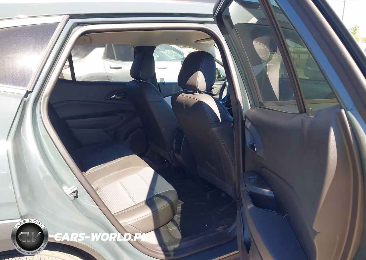 2025 Chevrolet Trax Fwd Lt VIN:KL77LHEP4SC338042 - 8